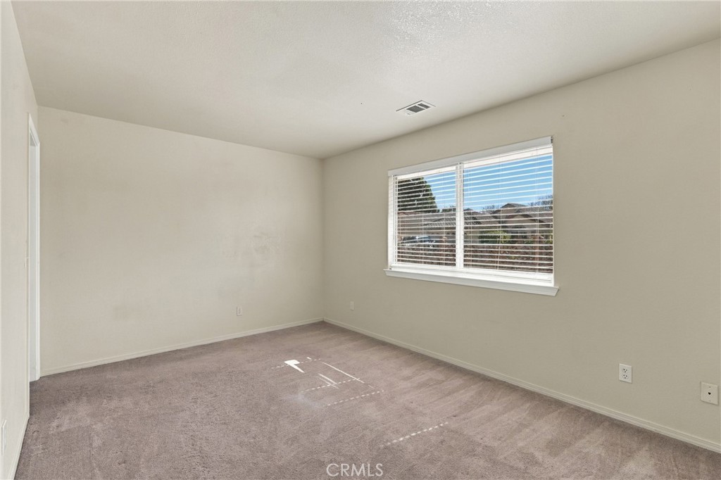 715 Hawthorn Property Photo 19