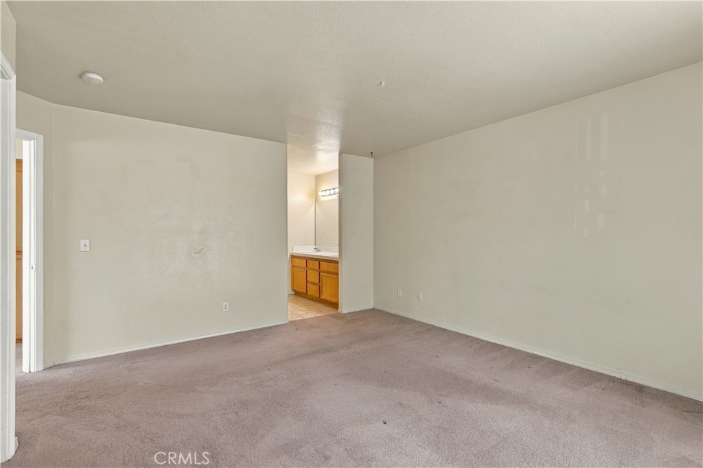 715 Hawthorn Property Photo 21