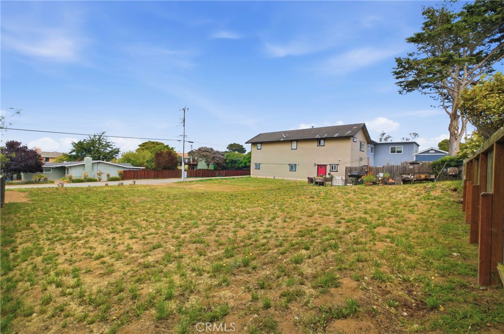487 Henrietta Avenue Property Photo 4