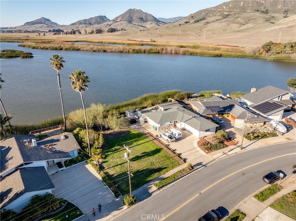 1312 Oceanaire Property Photo 3