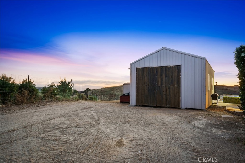220 Cook Court Property Photo 40