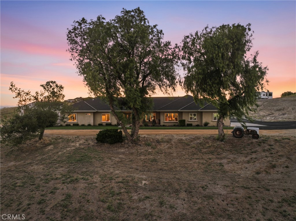 220 Cook Court Property Photo 42