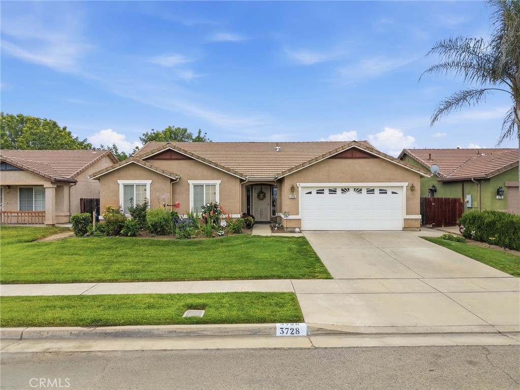 3728 E School Property Photo 1