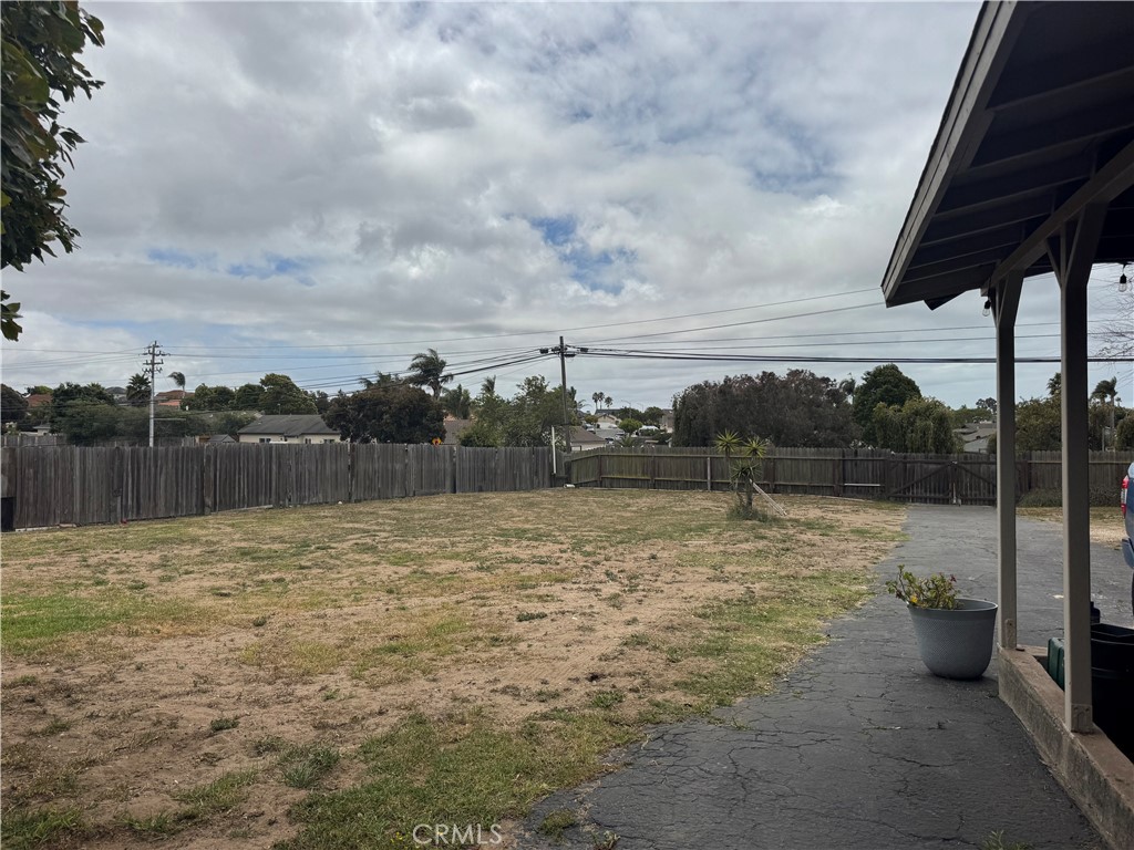 1499 Farroll Property Photo 5