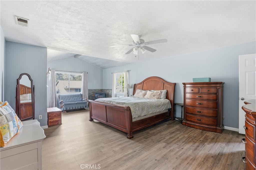448 Pomeroy Property Photo 24