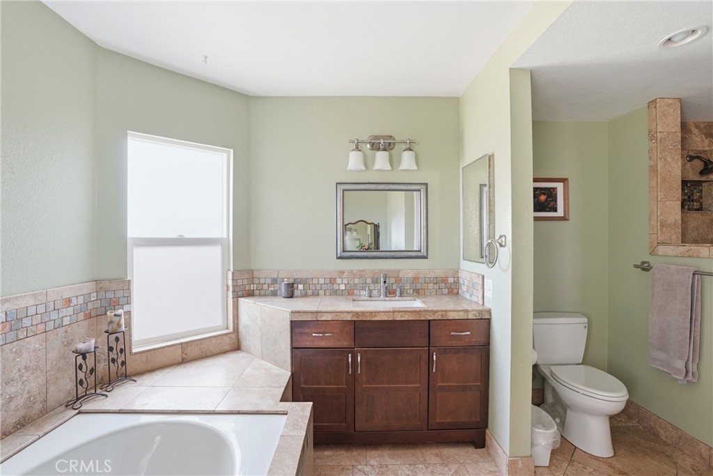448 Pomeroy Property Photo 28