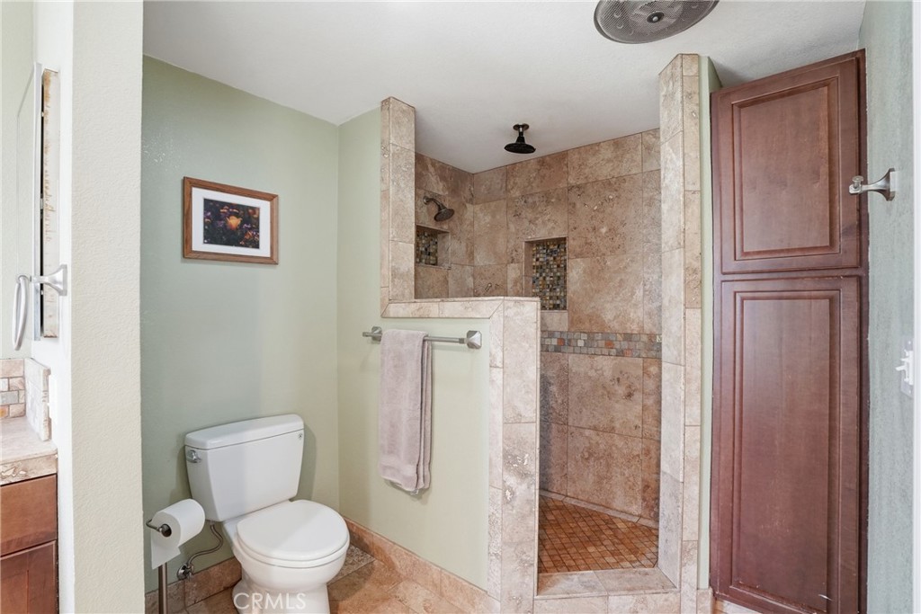 448 Pomeroy Property Photo 29