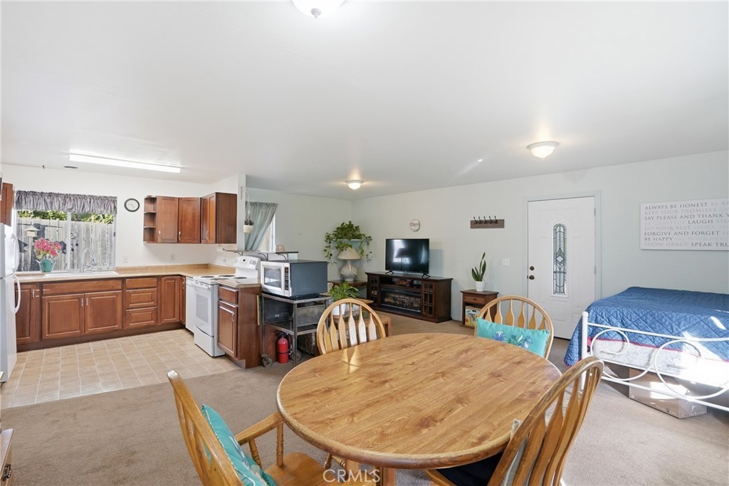 448 Pomeroy Property Photo 40