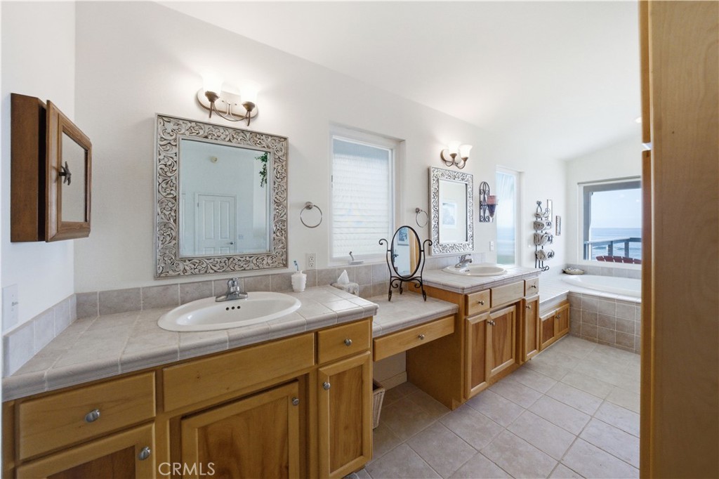 2059 Sherwood Dr Drive Property Photo 32