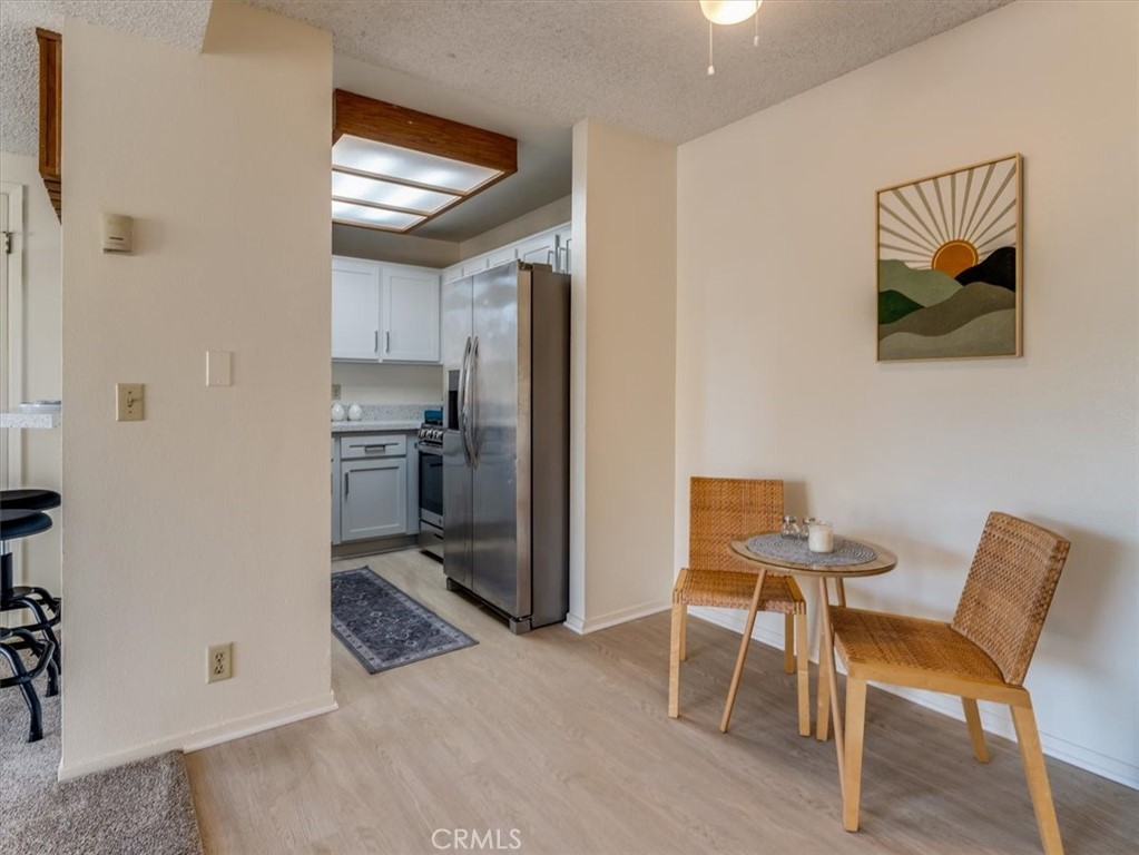 2422 Village Green Property Photo 14