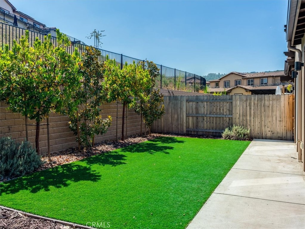 1133 Flax Property Photo 36