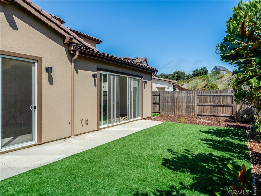 1133 Flax Property Photo 38