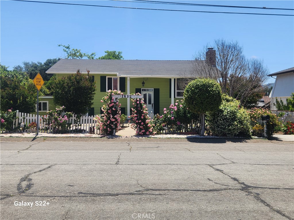 1612 Laurel Avenue Property Photo 1