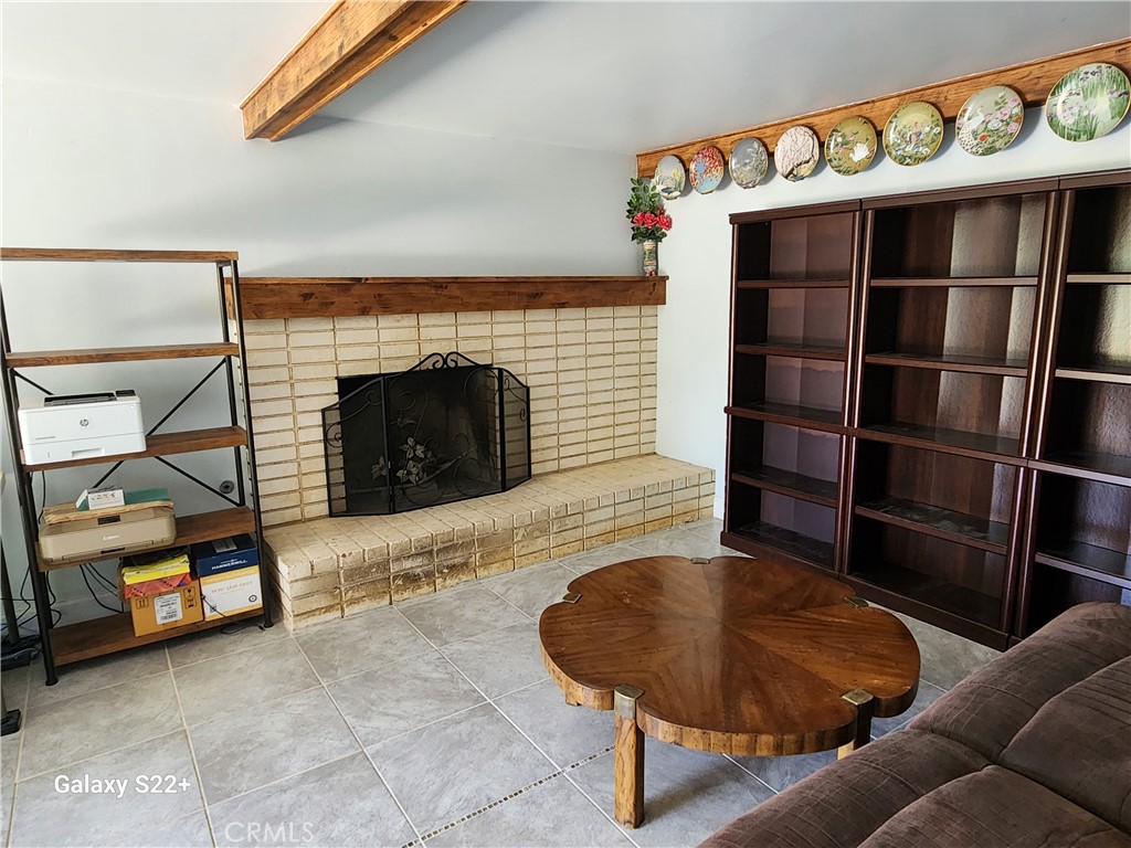 1612 Laurel Avenue Property Photo 6