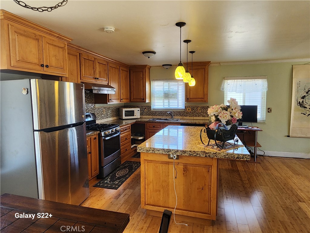 1612 Laurel Avenue Property Photo 9