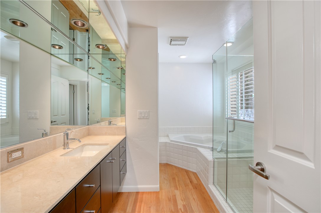 34 El Viento Property Photo 28