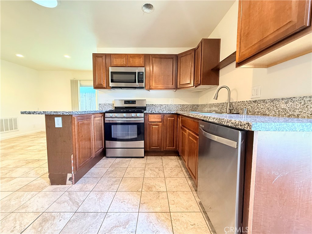 145 Park Property Photo 4