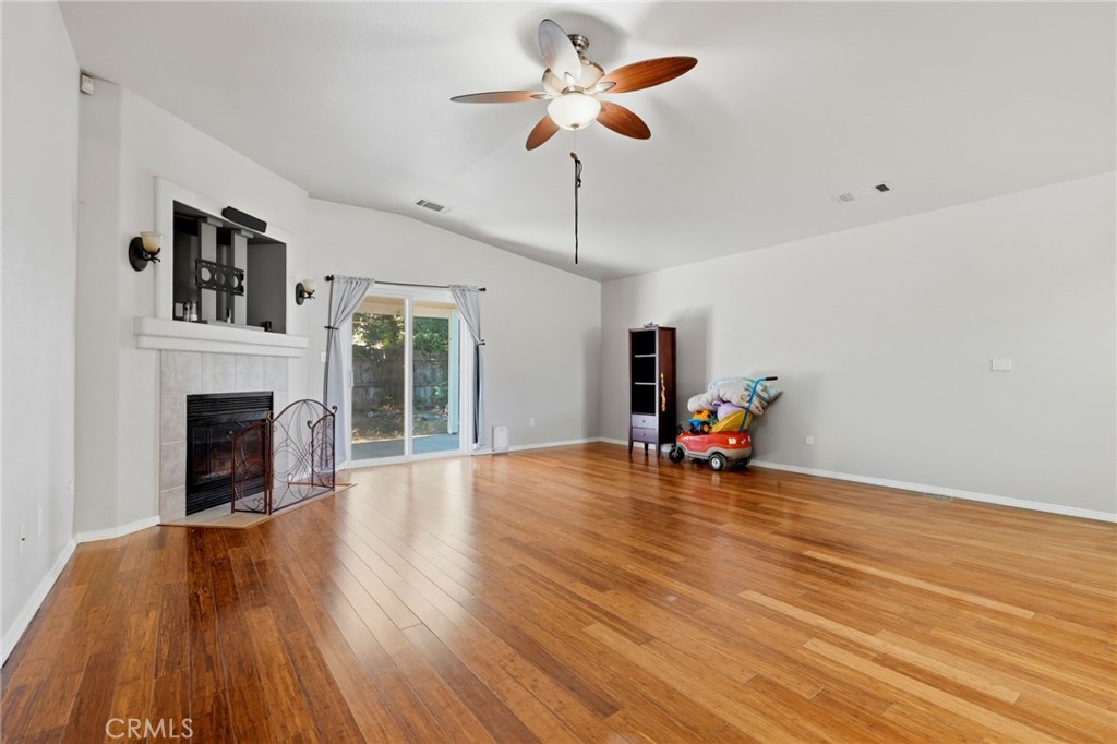 1865 La Vida Avenue Property Photo 15