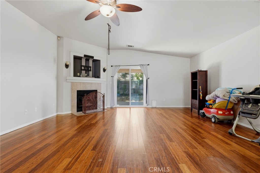 1865 La Vida Avenue Property Photo 19