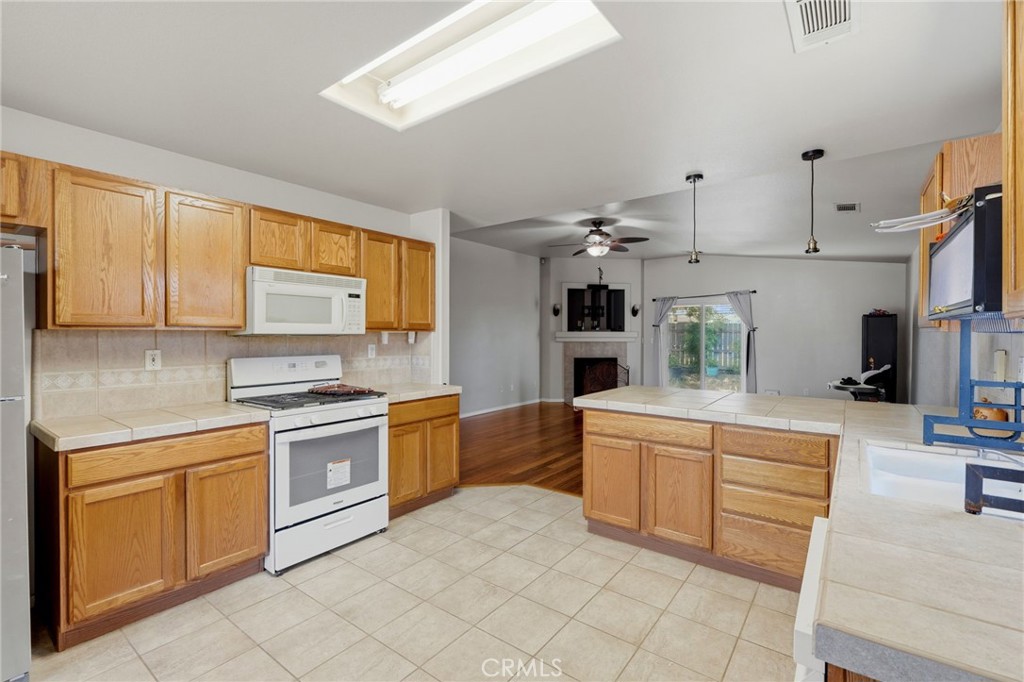 1865 La Vida Avenue Property Photo 22