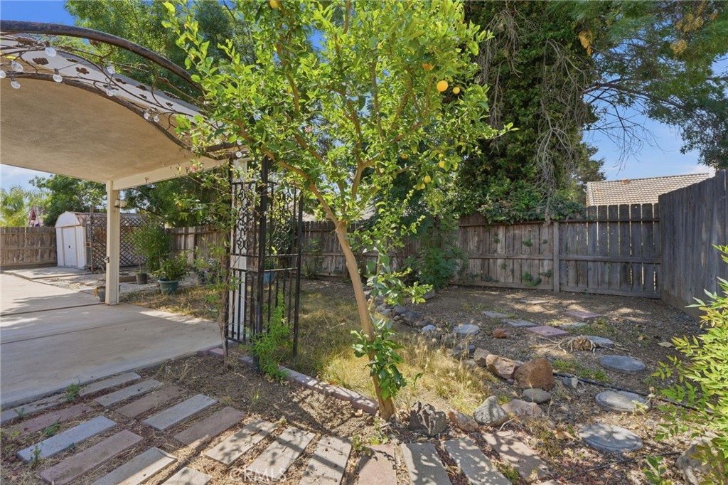 1865 La Vida Avenue Property Photo 46