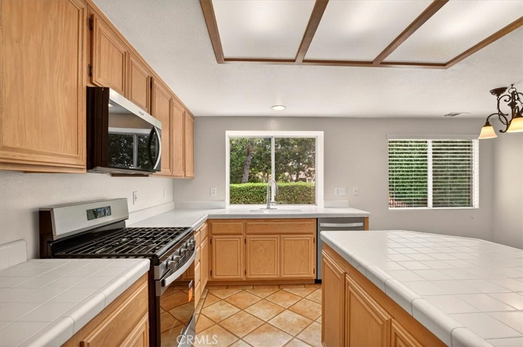 521 Brookside Drive Property Photo 12