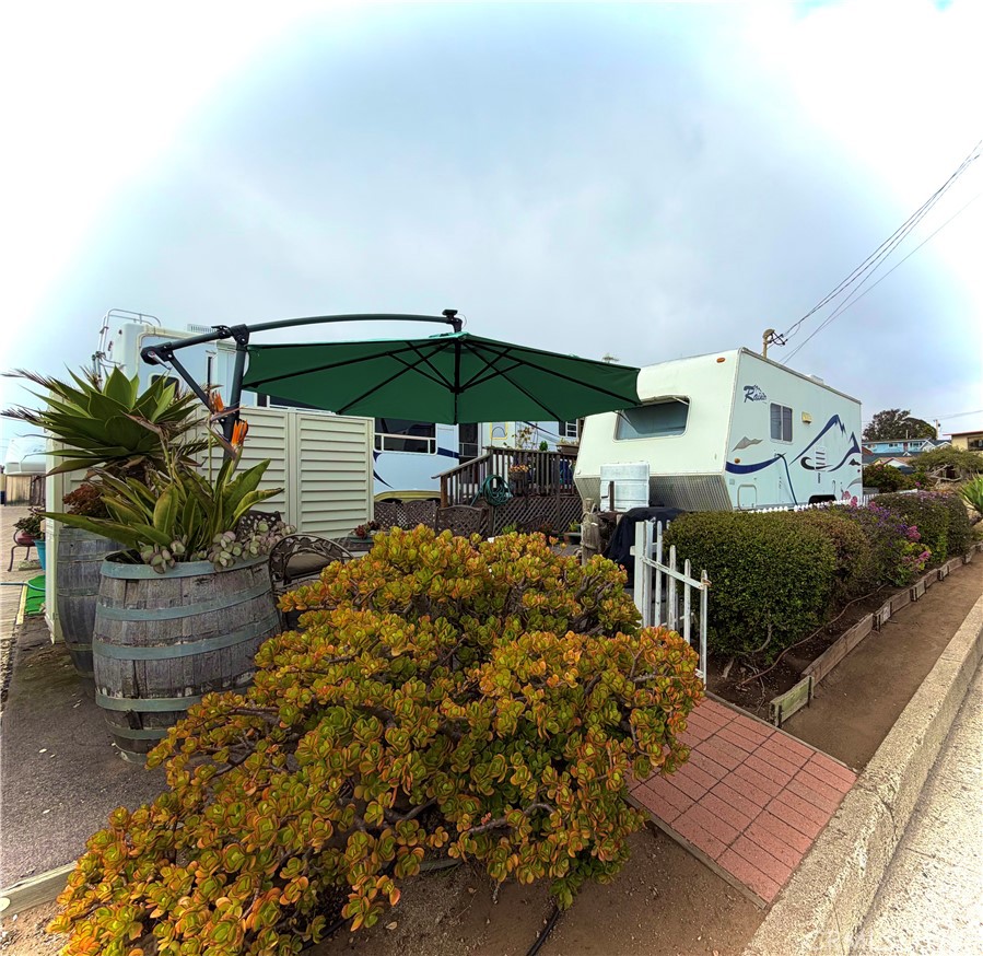 233 Surf Street 6 Property Photo 2