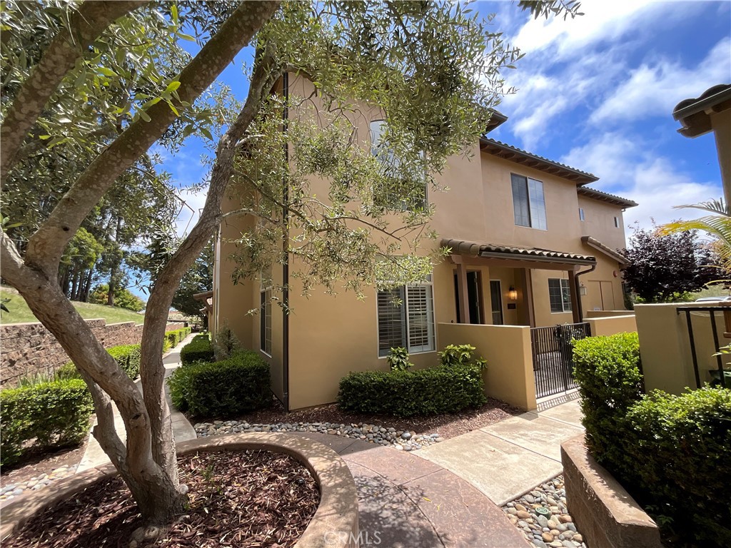 1189 Swallowtail Property Photo 1