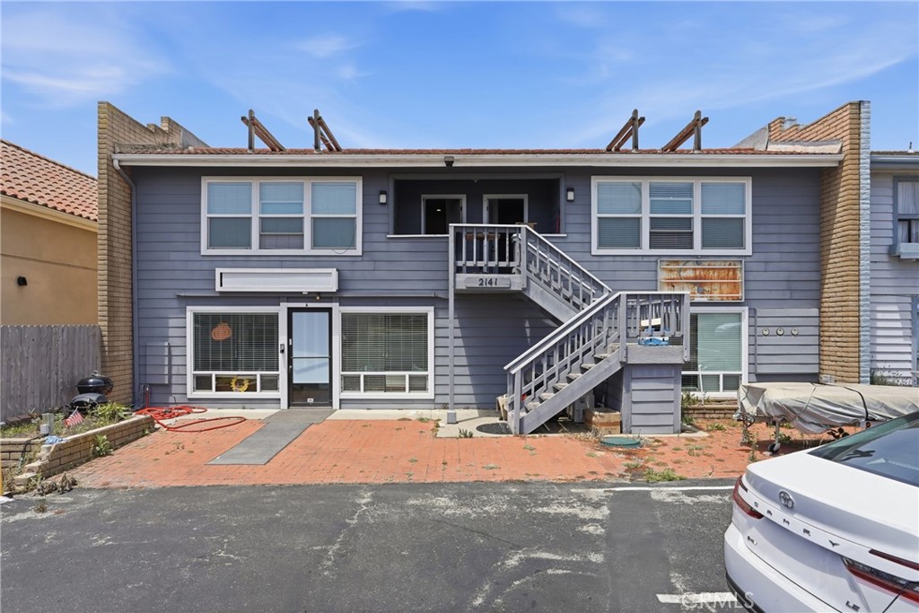 2141 10th Street Property Photo 2