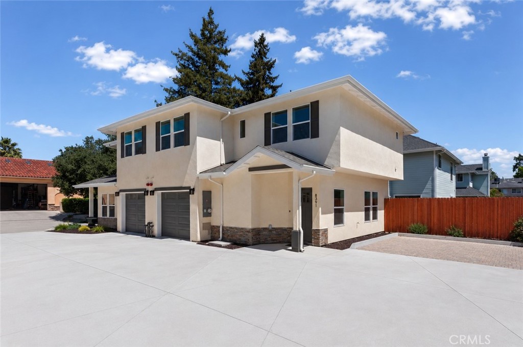 8391 Amapoa Property Photo 2