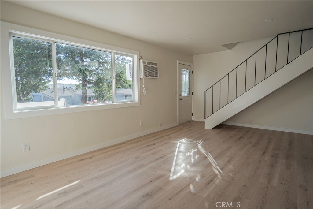 714 Tanner Drive B4 Property Photo 4