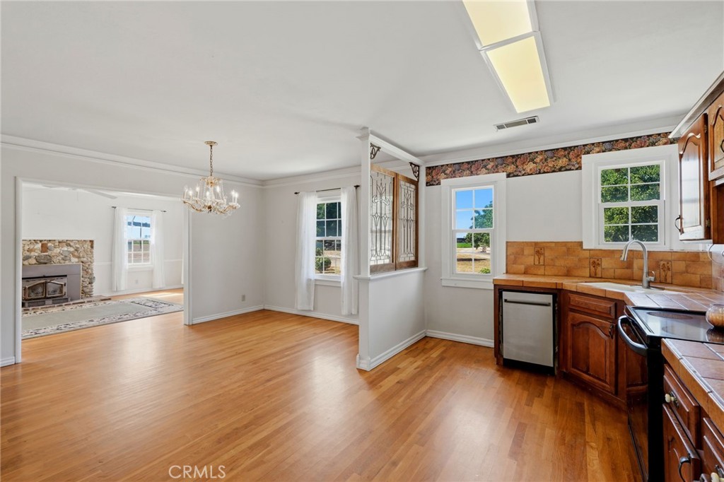 21530 Tiburico Avenue Property Photo 29