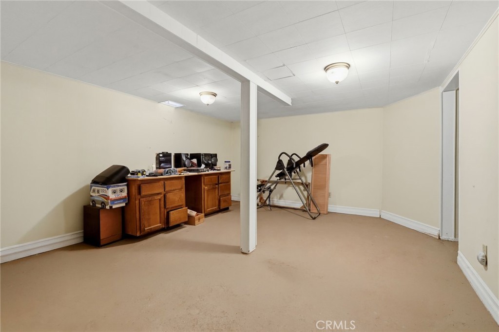 21530 Tiburico Avenue Property Photo 32