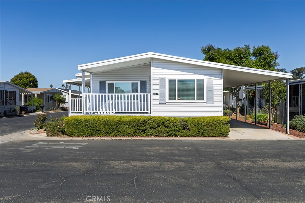 1201 Via Felice Property Photo 2