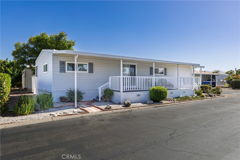 1201 Via Felice Property Photo 6