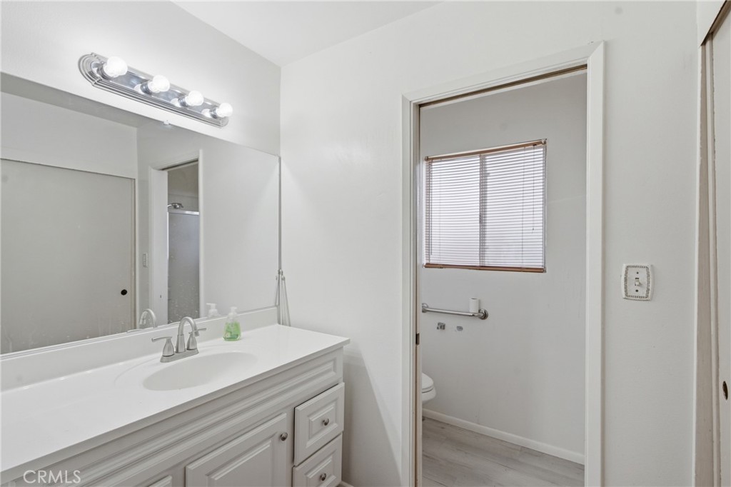 228 S 1st Place Property Photo 11
