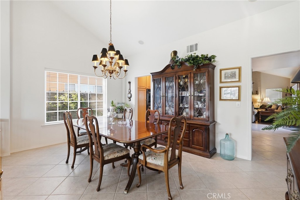 2424 Sandpiper Drive Property Photo 6