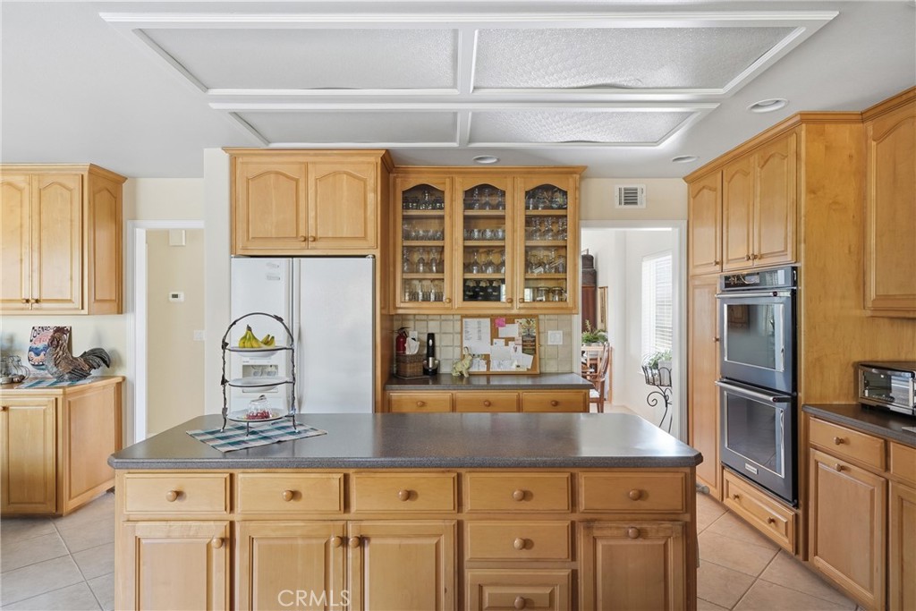 2424 Sandpiper Drive Property Photo 8