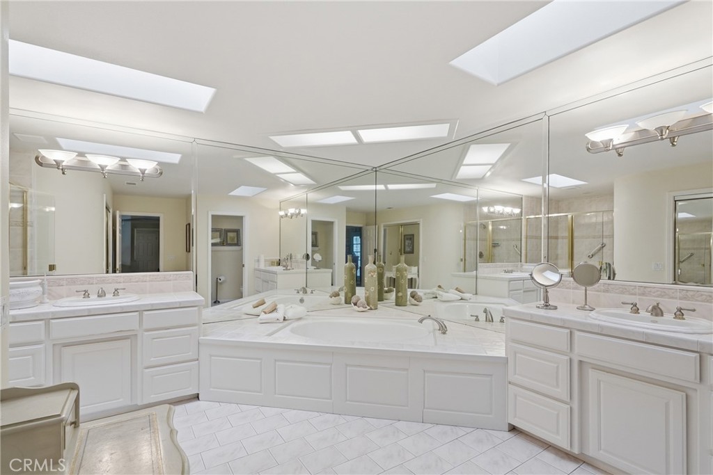 2424 Sandpiper Drive Property Photo 16