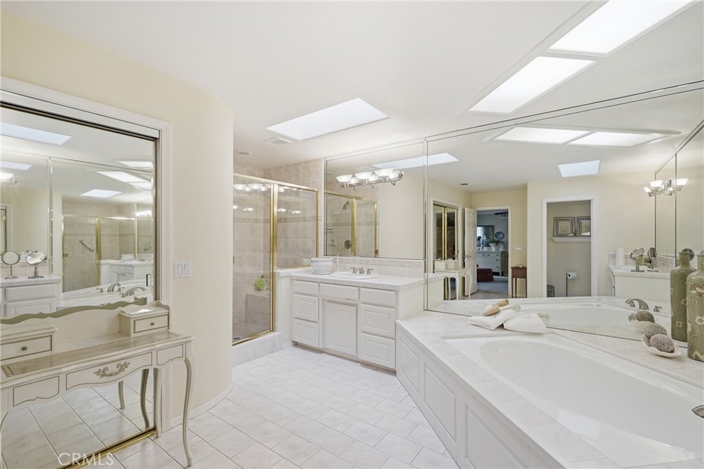 2424 Sandpiper Drive Property Photo 18