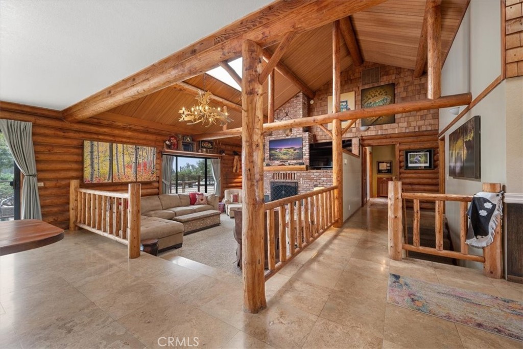 2315 Autumn Property Photo 7