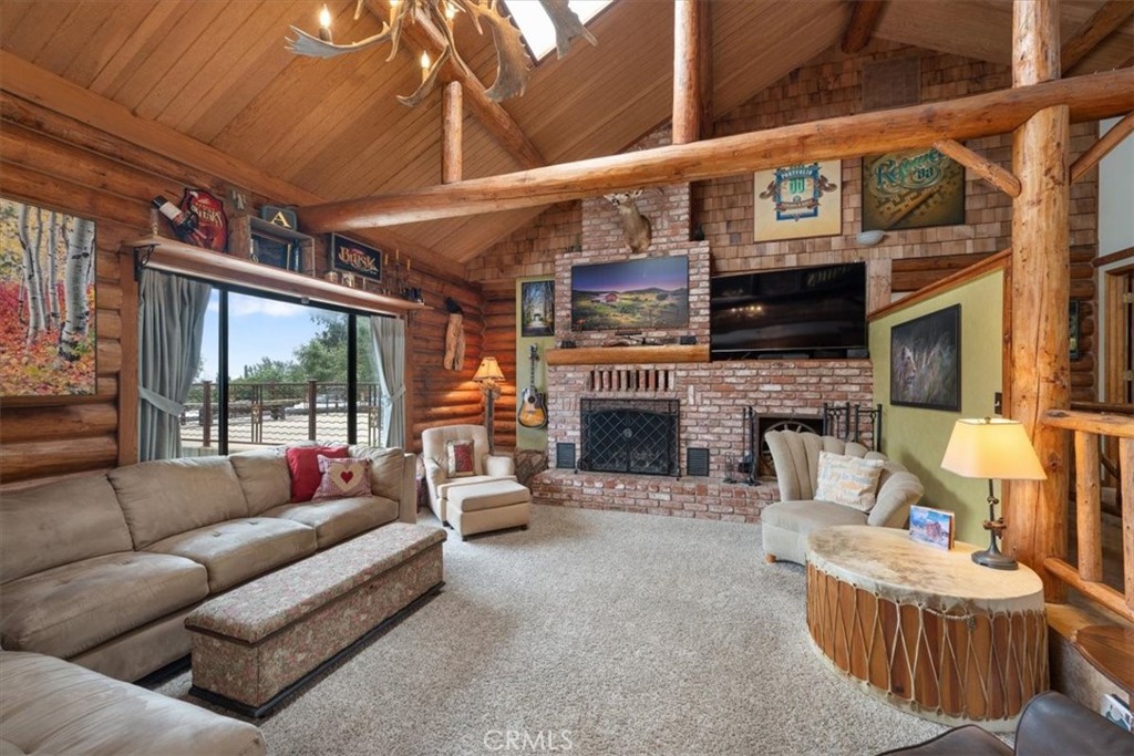 2315 Autumn Property Photo 8