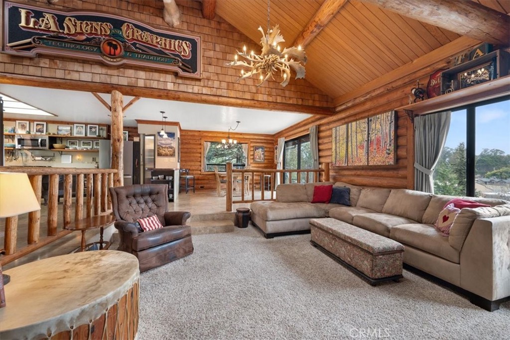 2315 Autumn Property Photo 9