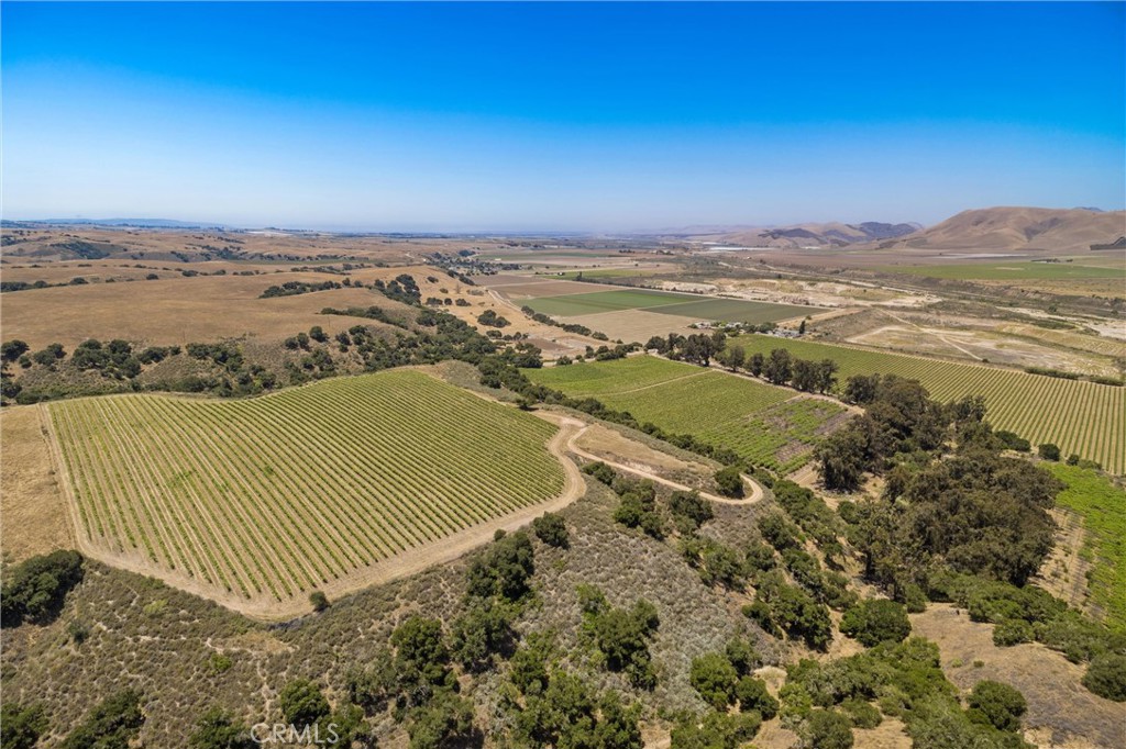 5533 Foxen Canyon Road Property Photo 3