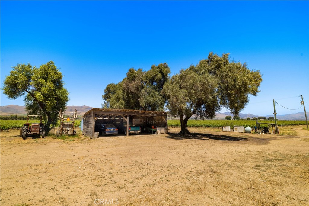 5533 Foxen Canyon Road Property Photo 8