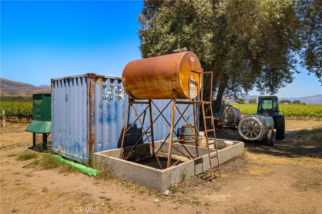 5533 Foxen Canyon Road Property Photo 10