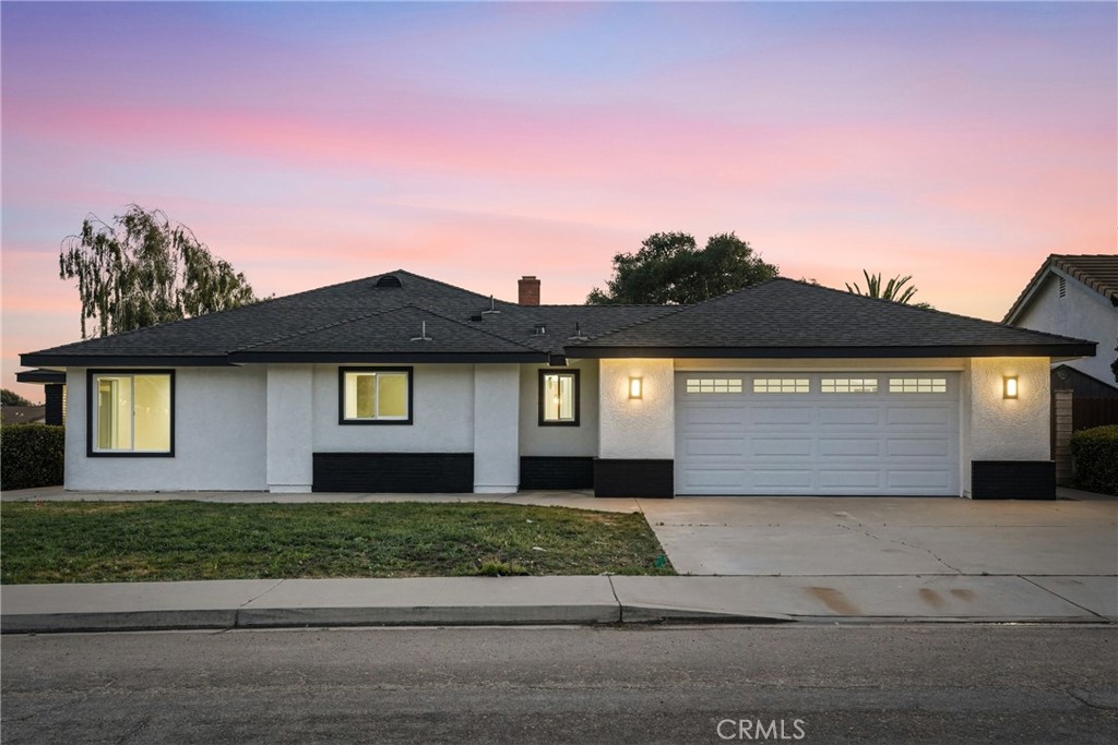 1423 Genoa Way Property Photo 1