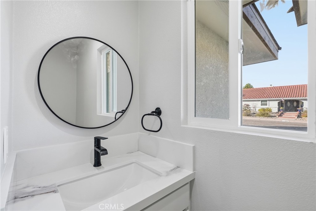 1423 Genoa Way Property Photo 28