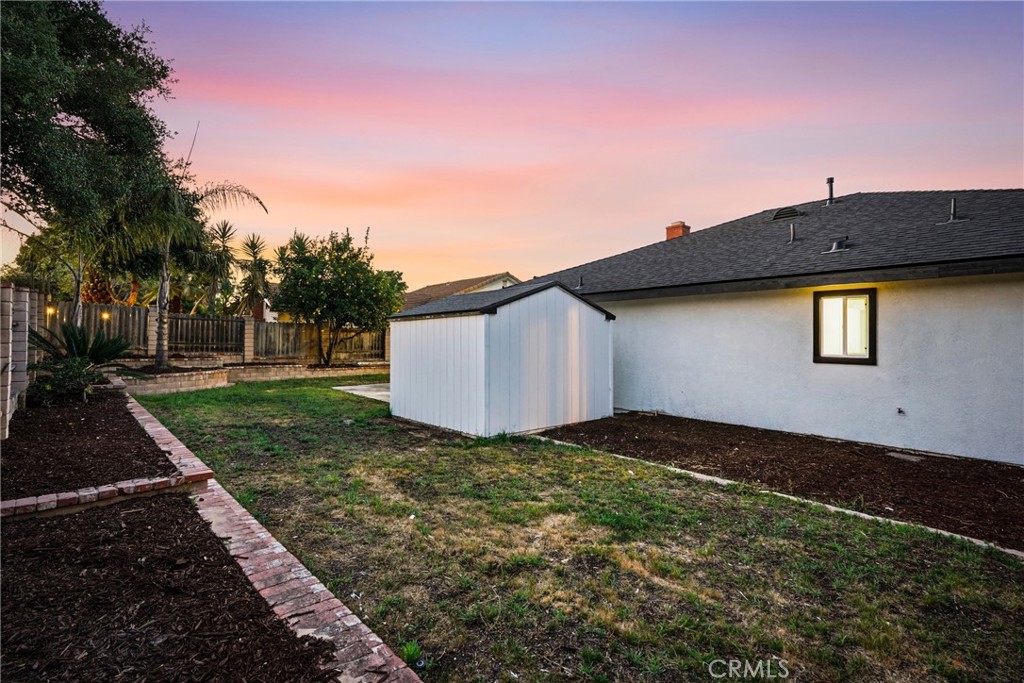 1423 Genoa Way Property Photo 34
