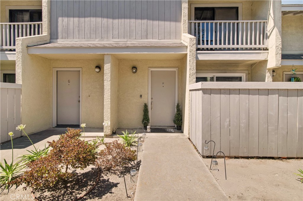 1109 W Cypress Property Photo 2